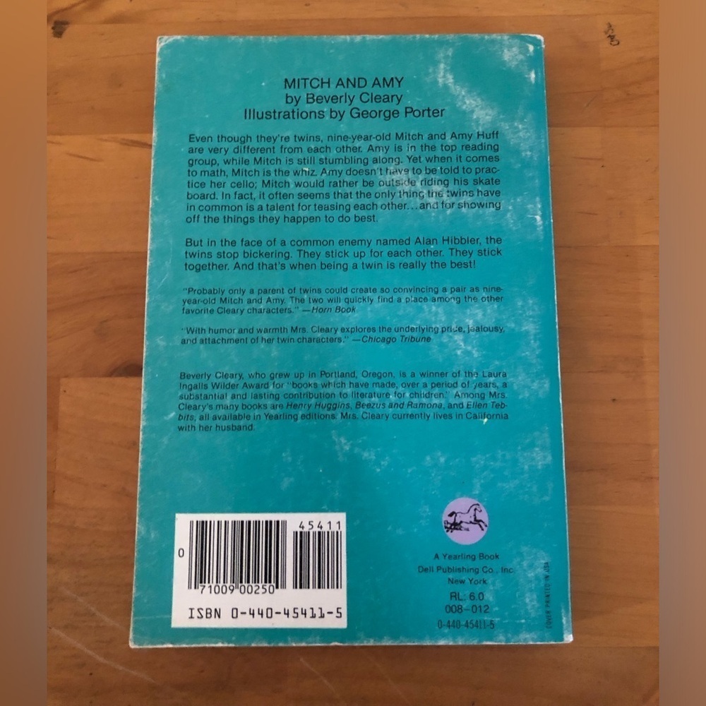 Beverly Cleary 'Mitch and Amy' Book 1967 edition soft cover - Picture 2 of 3